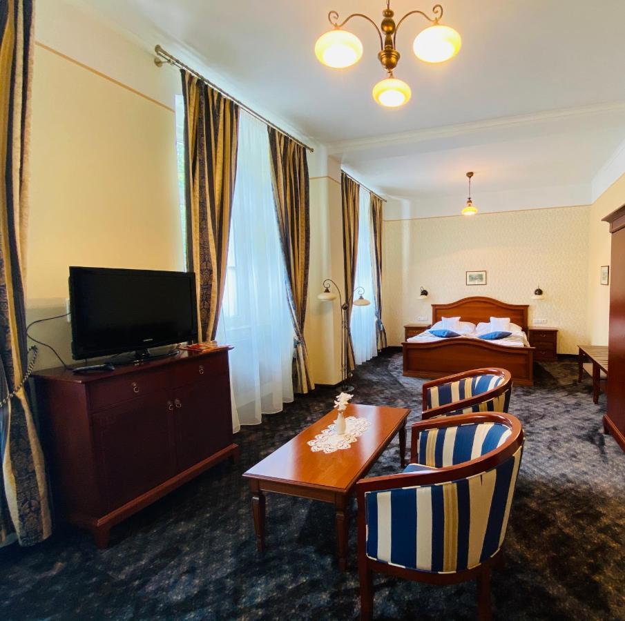 Ld Palace Spa & Kur Frantiskovy Lazne Ngoại thất bức ảnh