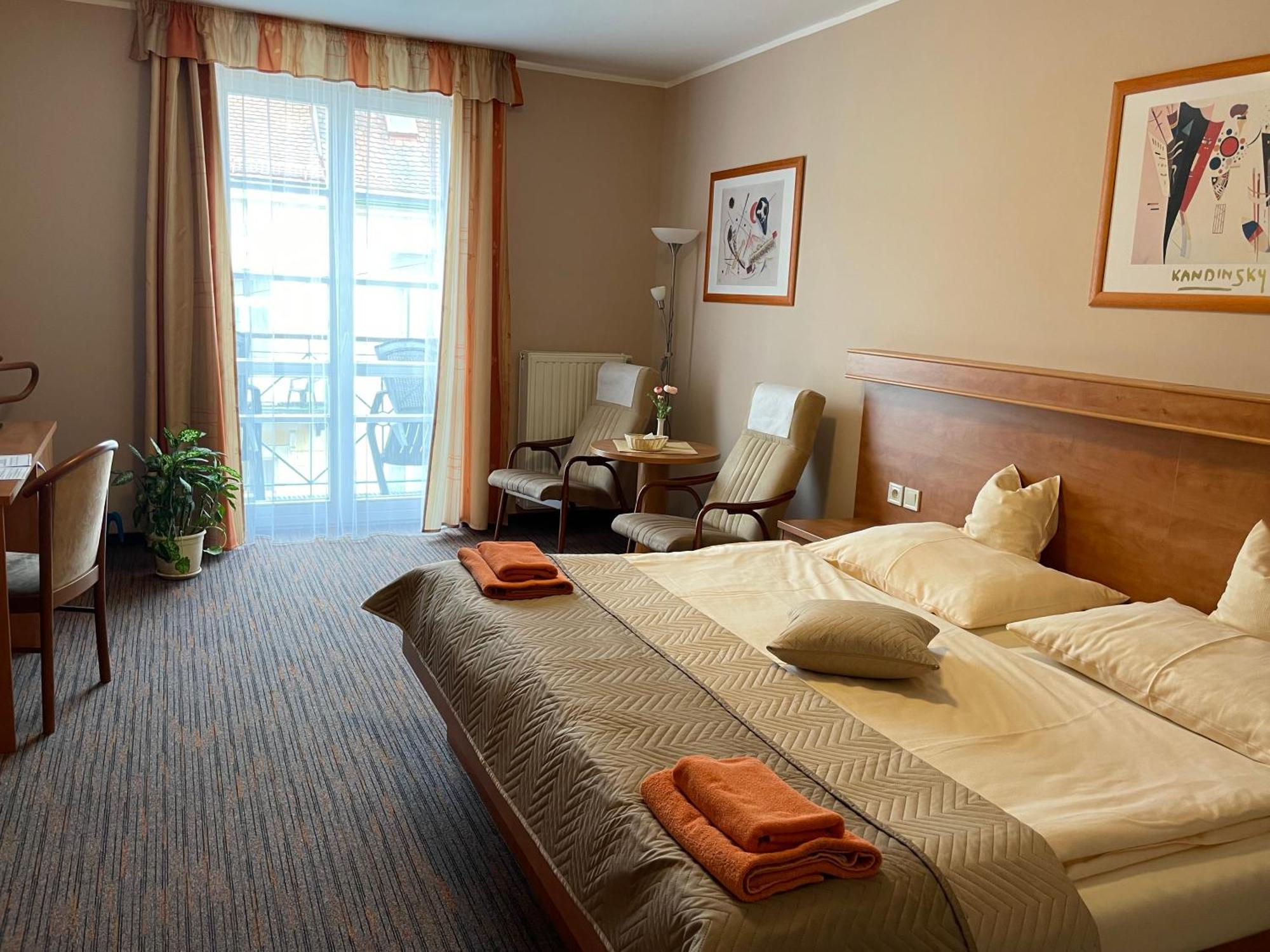 Ld Palace Spa & Kur Frantiskovy Lazne Ngoại thất bức ảnh