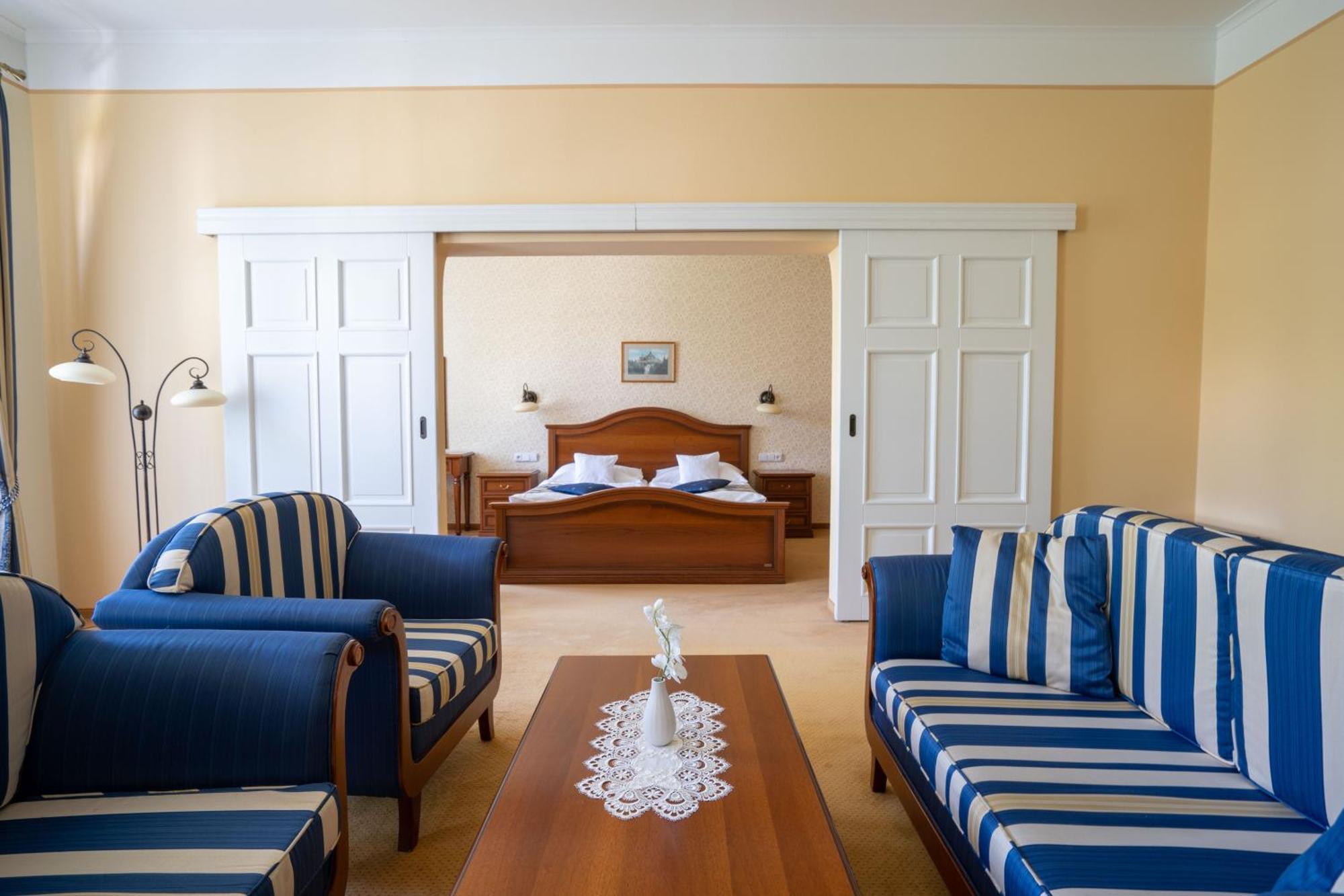 Ld Palace Spa & Kur Frantiskovy Lazne Ngoại thất bức ảnh